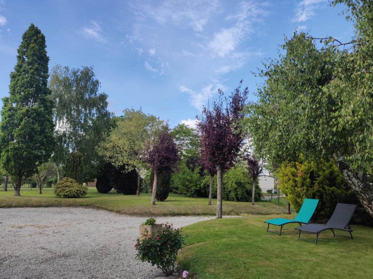 Les Fleurs Du Mont Bed & Breakfast Caux Exterior photo