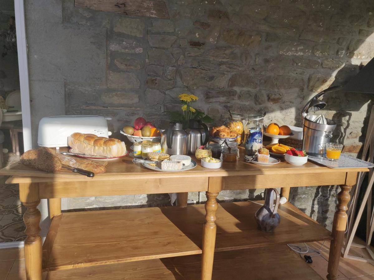 Les Fleurs Du Mont Bed & Breakfast Caux Exterior photo